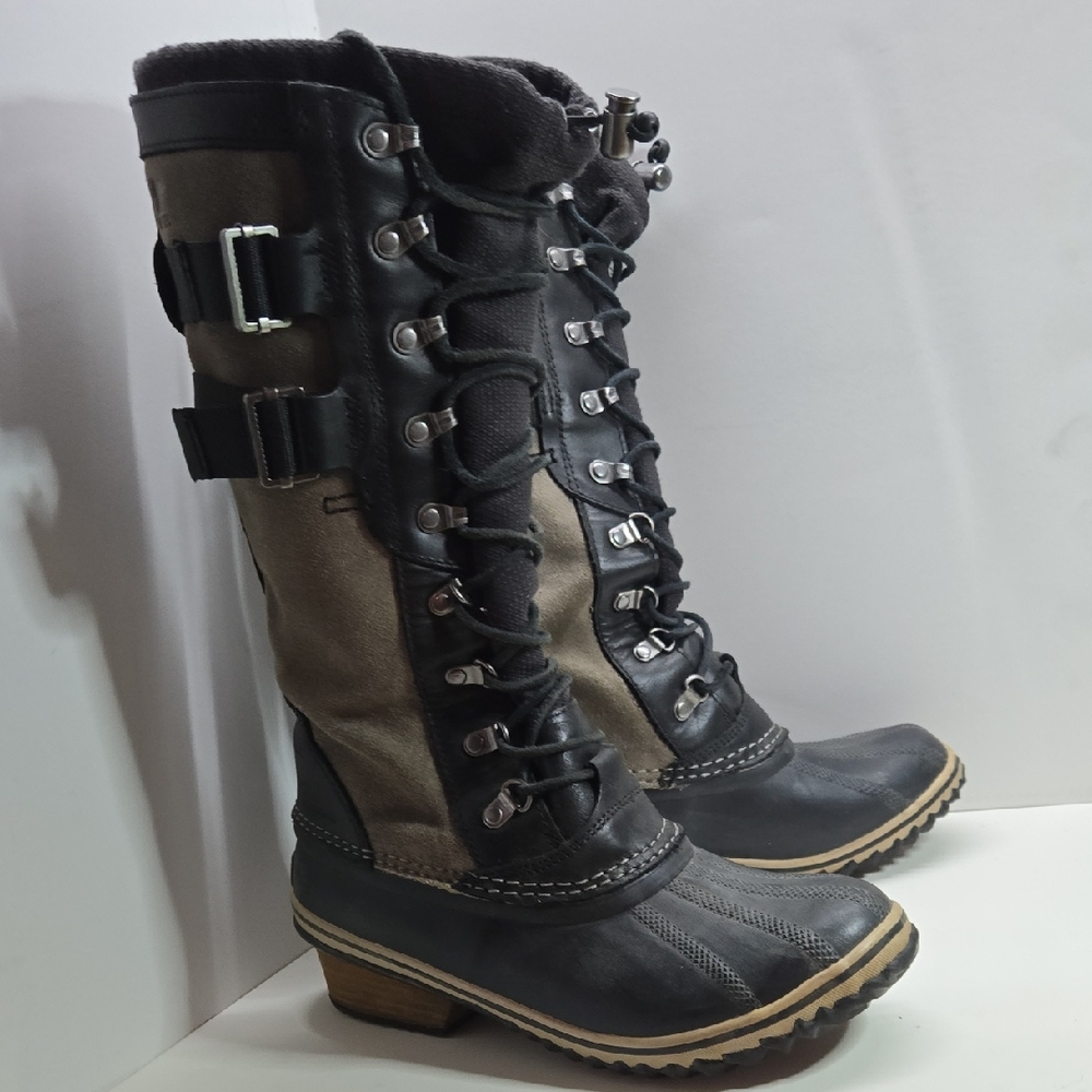 Sorel Conquest Carly II, Size 9, Black and Tan Winter Boots
